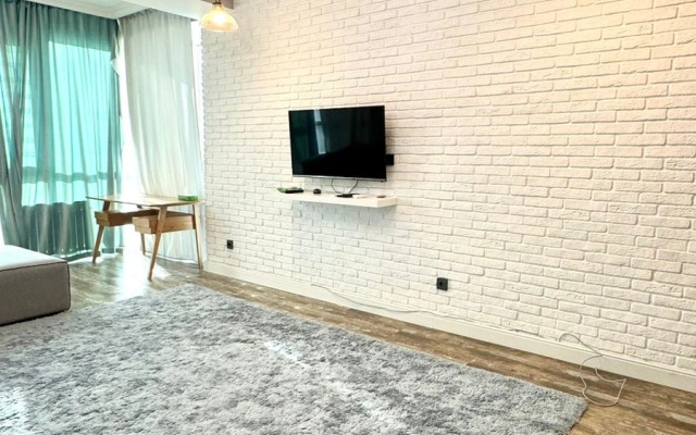 Idealnaya 3-K Kvartira dlya Semyi Flat