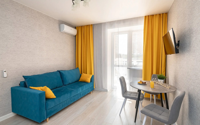 Апартаменты TopHouse на Нейбута 2а, 3 этаж