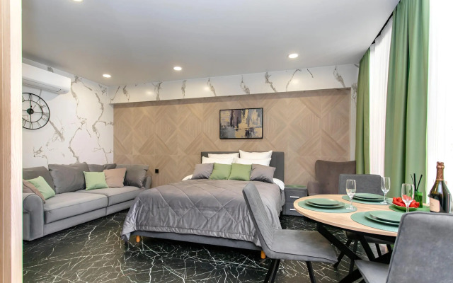 V Ak Arkhitektor Apartaments