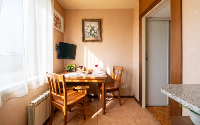 Квартира двухкомнатная ЛайлаТов на метро Пражская рядом с Варшавка Sky