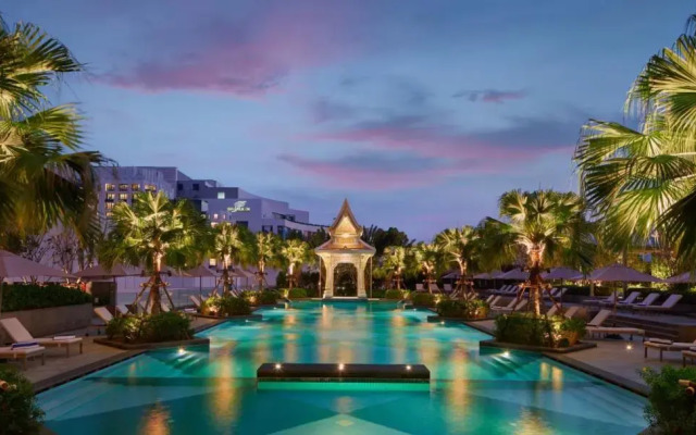 Отель Chatrium Grand Bangkok