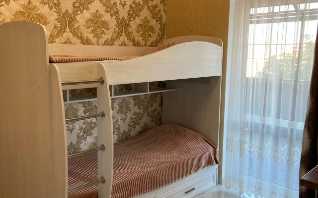 Aleksandr Guest house