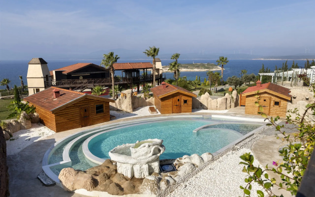 Royal Teos Thermal Resort Clinic & Spa Resort (Halal Hotel)
