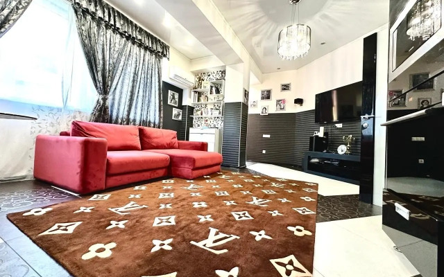 Dvukhkomnatnaya V Klubnom Dome Flat