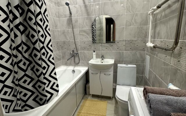 Квартира возле ТЦ Новый Мир