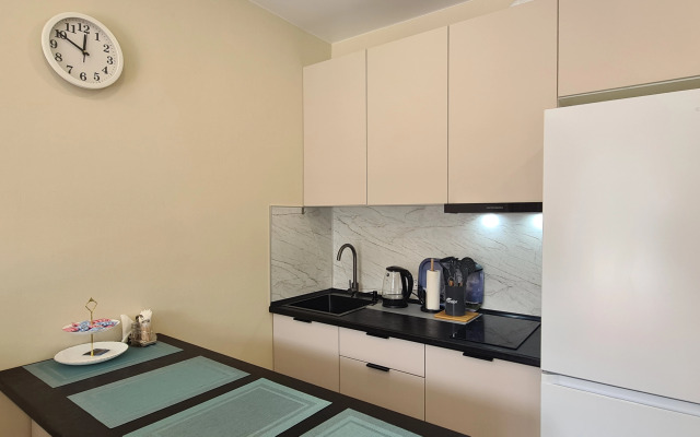 Uyutnaya S Balkonom V Sochi Flat