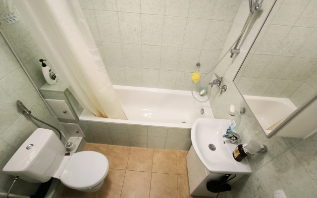 Квартира на Баженова 13 1