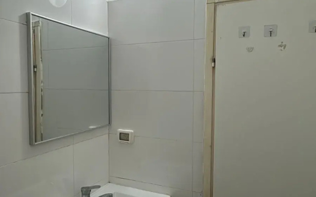 Gorodskoye Spokoystvie 2 Vannye 2 Kukhni Flat