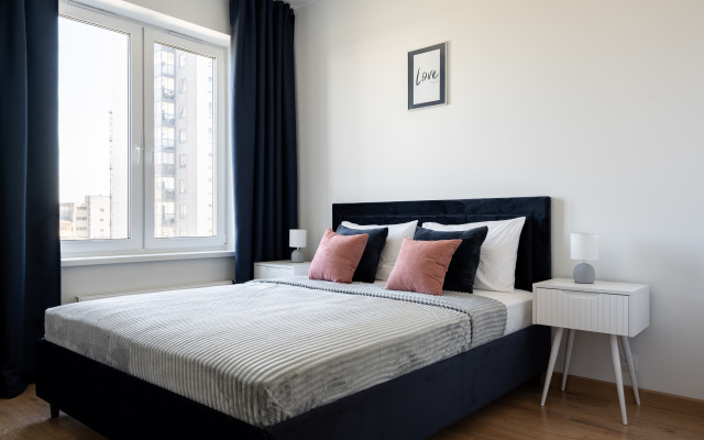 Ryadom s rekoy Okhta Apartments