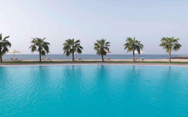 Отель Radisson Blu Resort Fujairah