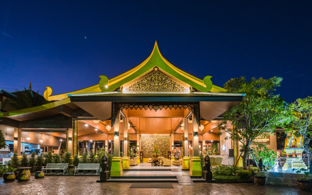 Princess Kamala Beachfront Hotel - Image 4