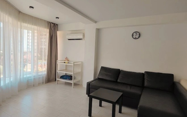 Na Ulitse Urozhaynoy 71/1k2 Flat