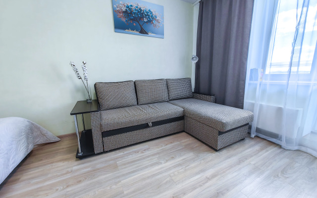 Квартира Однушка у МРНЦ Цыба