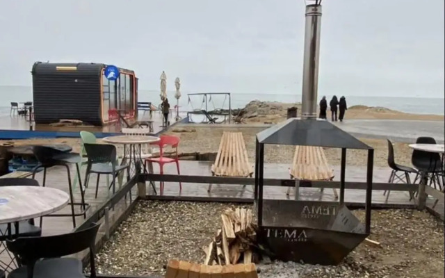 Квартира Трехкомнатная уютная с потрясающим видом на море