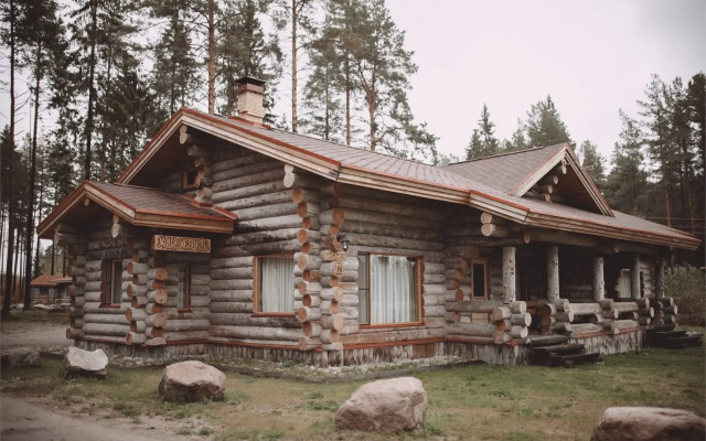 Medvezhka v Karelii Baza otdyha