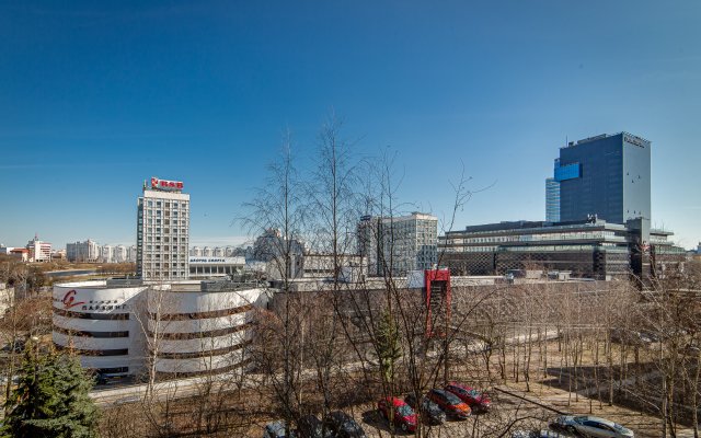 Трехкомнатные апартаменты GALLERY Minsk на Мельникайте с балконом