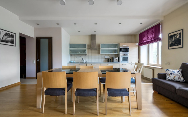 Квартира SpbMain СпбМэйн на наб. реки Карповки