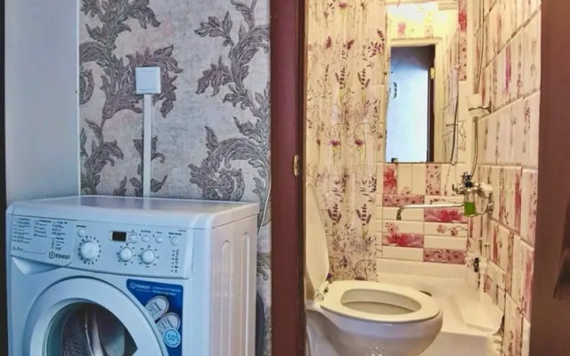 Studiya Na Yesenina S Balkonom Apartments