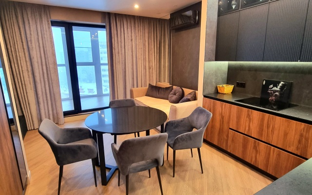 Elitnye Tryohkomnatnye Dizaynerskiye Na Volochaevskaya 87 Apartments