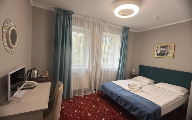 Renessans Hotel