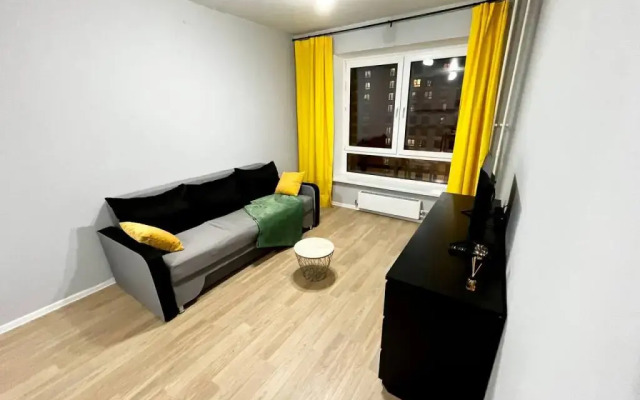 Sunny Days Apartment Zhulebino Park 1 Apartments
