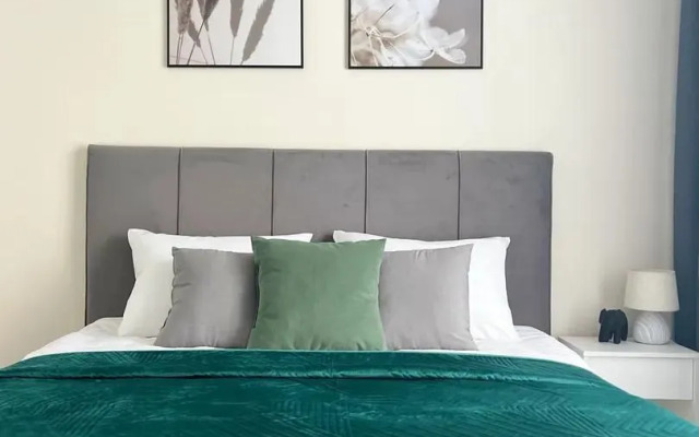 V Mikrorayone Belaya Dacha Flat
