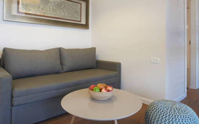 Chic In City Center By Feelhome Apartments