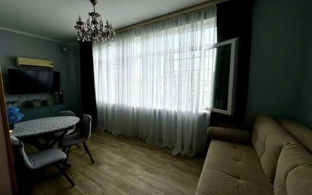 Uyutnaya i Svetlaya dlya Vashego Idealnogo Otpuska Flat