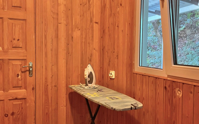 Na Bestuzheva Marlinskogo Guest House