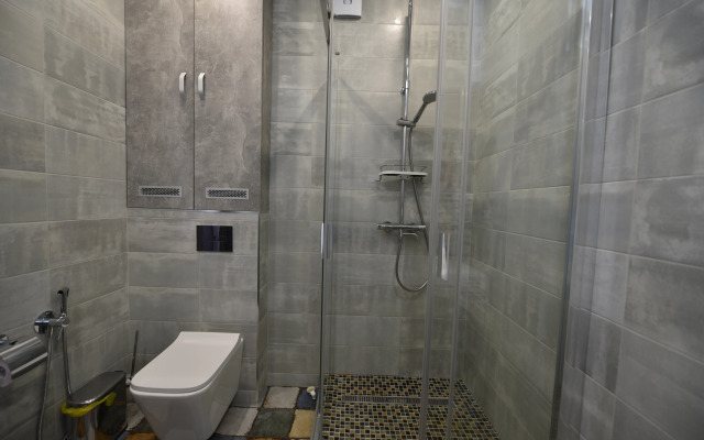 Na Bolshoy Okruzhnoy 2 Flat