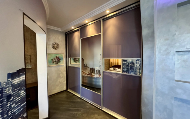 V Tsentre Goroda Flat