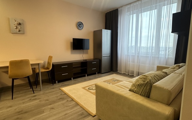 817 Na Prospekte Vitebskiy 99str1/1 Apartments