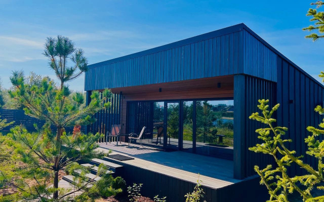 Частный дом Lakeside house