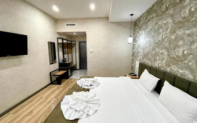 Отель Alpha Plaza