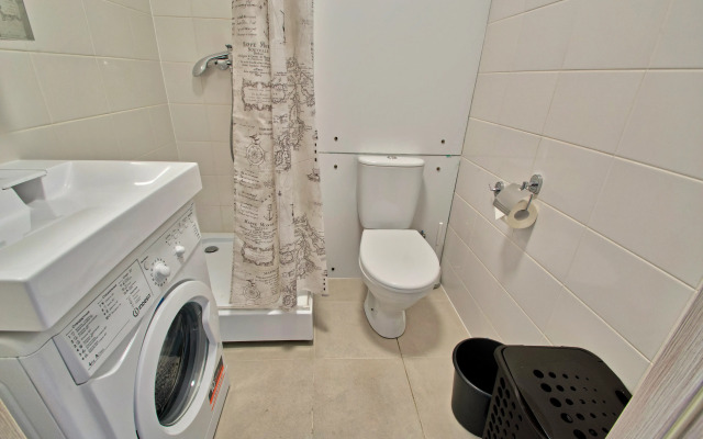 Apartments Uyutnaya Studiya Dlya Dvoikh U Metro Kotelniki