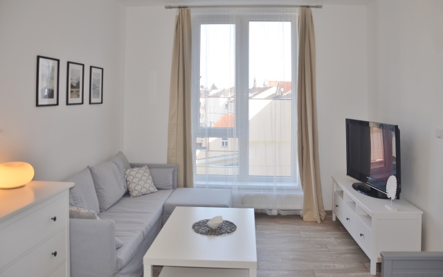 Reunion Apartments