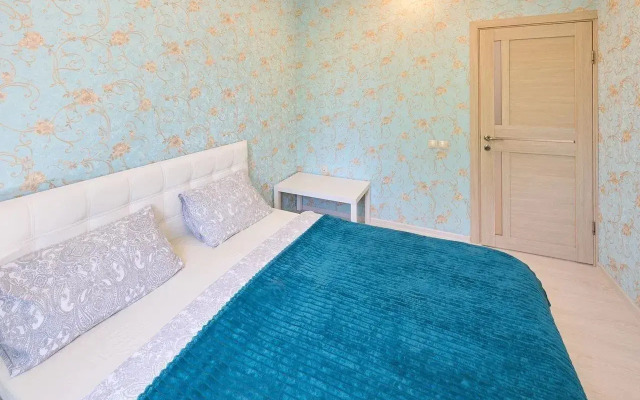 Квартира трёxкомнaтная с террасой в цeнтре Coчи