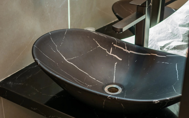 Na Prospekte Al-Farabi 27/4/3 Apartment