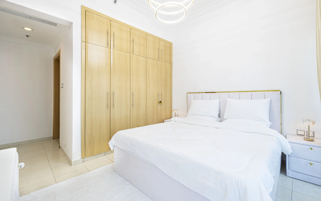 Luxury and Spacious Full Marina View Flat