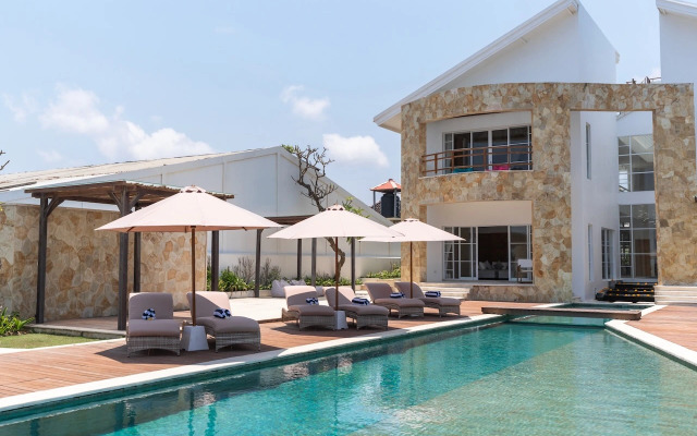 Nalas Villa