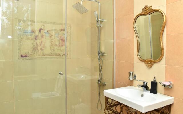 Sofiya Gruziya Kutaisi Ul, Zugdidskaya 17 Guest House