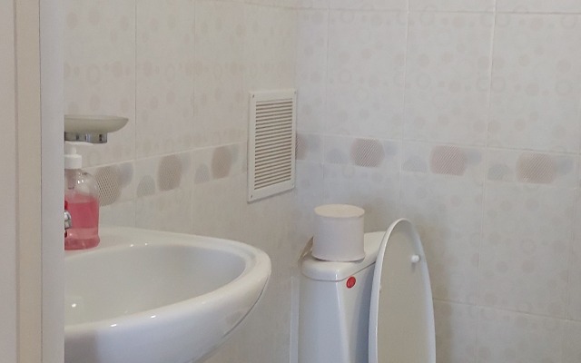 Larisa Guest House