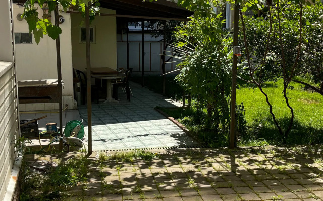 Chastny Kottedzh u reki Private house