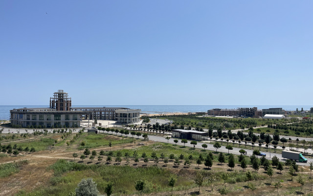 Квартира с Шикарным Видом на Море и Аллею