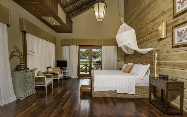 Eden Roc Beach Villa