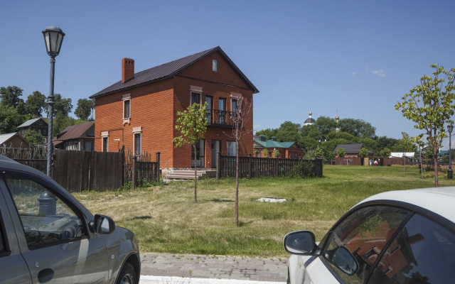 Osobnyak Na Eleninskoj Guest house