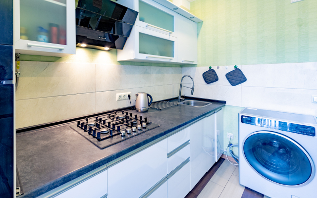 UraganArart Na Nakhimovskom Prospekte Apartments