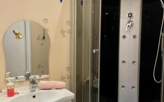 Odnushka Vozle Tsirka Flat