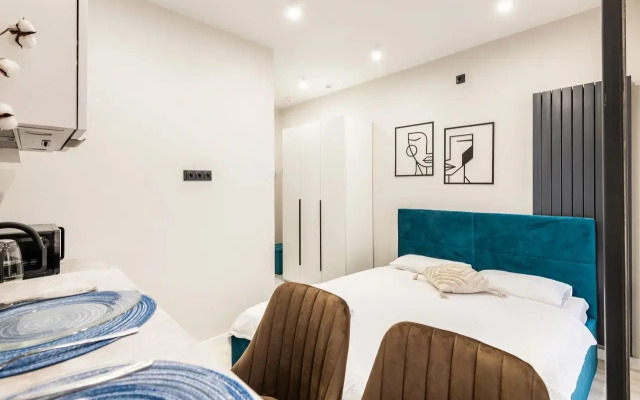 Квартира Суворовская 19с2