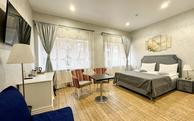 Premiere Hotel